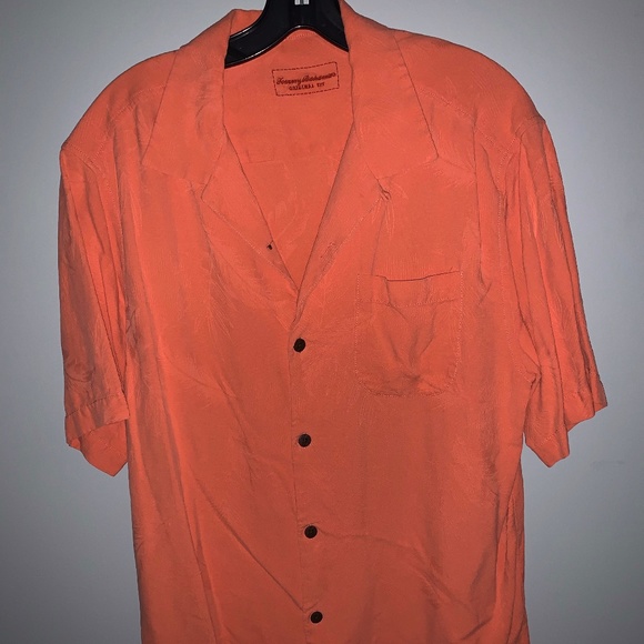 Size M Tommy Bahama Short Sleeve Button Down - Picture 1 of 4